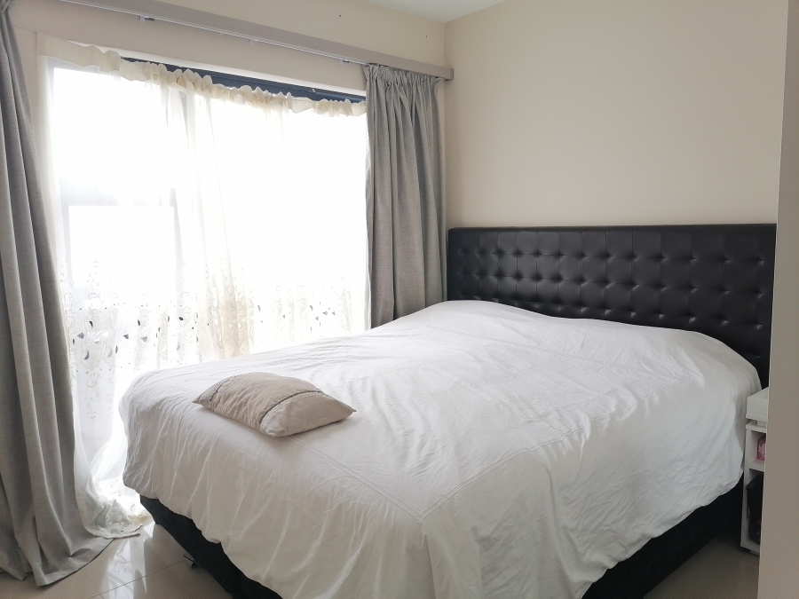 To Let 2 Bedroom Property for Rent in Lansdowne Western Cape